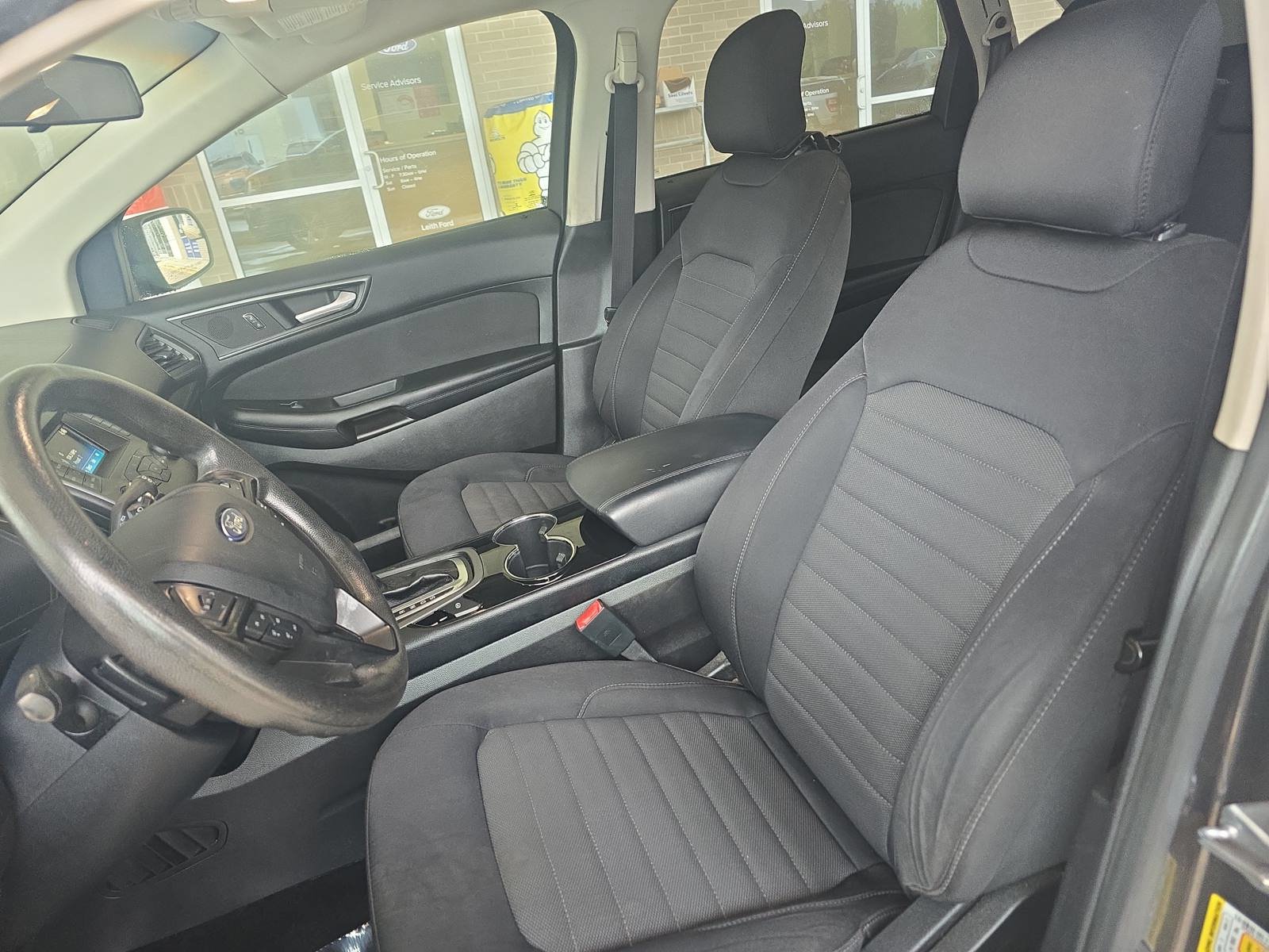 Used 2016 Ford Edge SE FWD image 15