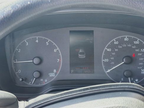 Used 2023 Toyota Corolla LE FWD image 11