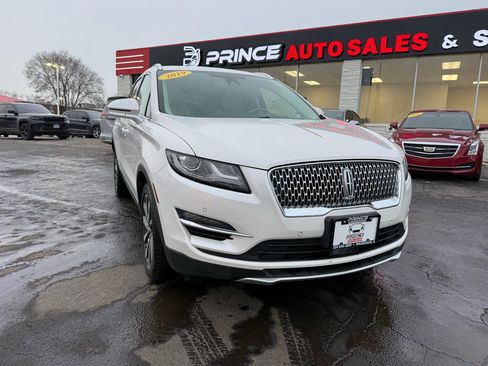 Used 2019 Lincoln MKC Reserve image 1