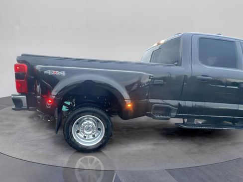 Certified 2025 Ford F450 XLT w/ 360-Degree Camera Package image 23