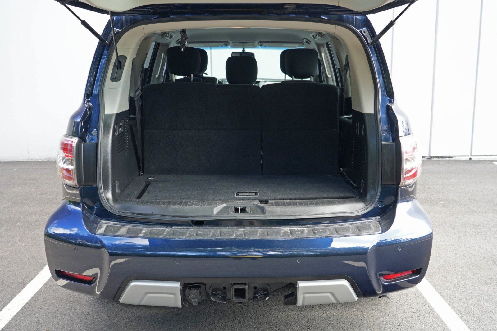 Used 2017 Nissan Armada SV w/ Driver Package AWD/4WD image 9