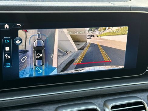 New 2026 Mercedes-Benz GLS 450 4MATIC image 17