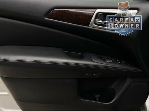 Used 2016 Nissan Pathfinder SL AWD/4WD image 24