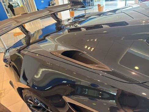 Used 2026 Chevrolet Corvette ZR1 w/ ZR1 Carbon Fiber Aero Package image 7