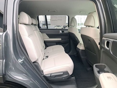 New 2026 Hyundai Santa Fe SE AWD/4WD image 15