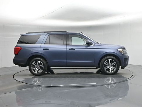 Used 2023 Ford Expedition XLT image 37