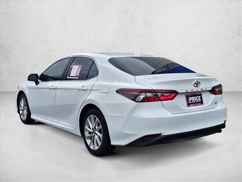 Used 2023 Toyota Camry LE image 3