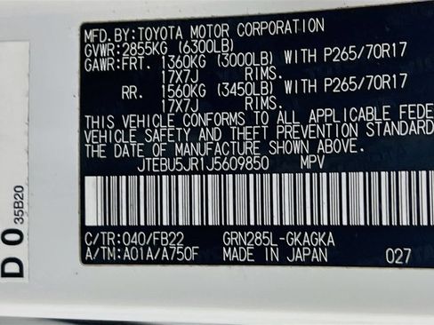 Certified 2018 Toyota 4Runner SR5 AWD/4WD image 28