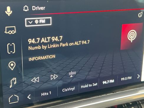 Used 2025 GMC Sierra 1500 Elevation image 19