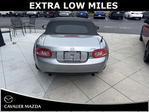 Used 2010 MAZDA MX-5 Miata Sport image 5