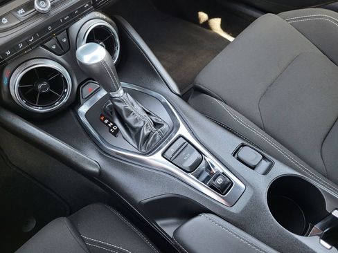 Used 2023 Chevrolet Camaro LT w/ Technology Package RWD image 15