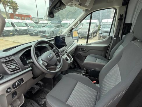 Used 2023 Ford E-Transit Medium Roof RWD image 10
