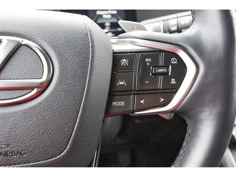 Used 2024 Lexus GX 550 w/ Accessory Package (2T) image 20