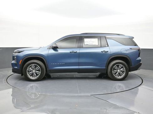 New 2026 Chevrolet Traverse LT w/ Driver Confidence Package image 9