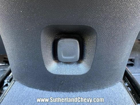 Used 2021 Chevrolet Malibu RS FWD image 37