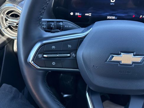 Used 2025 Chevrolet Equinox LT image 25