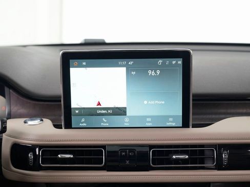 Used 2023 Lincoln Aviator Reserve w/ Equipment Group 201A image 46