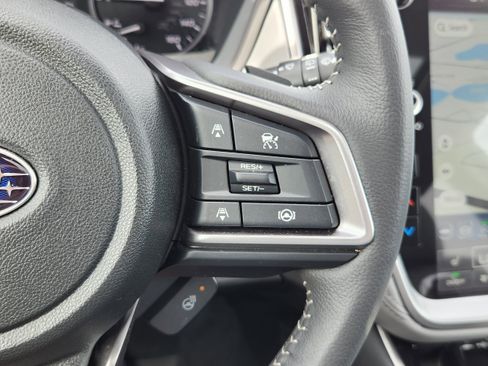 Used 2025 Subaru Outback Limited AWD/4WD image 17