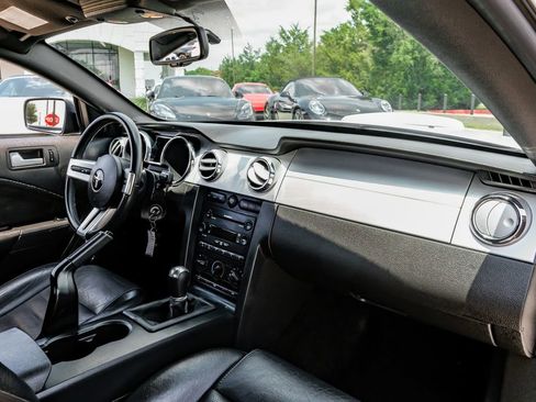 Used 2007 Ford Mustang GT Premium RWD image 10