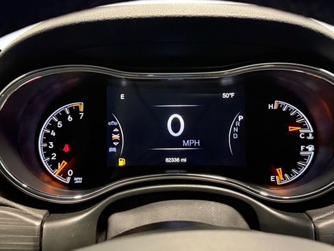 Used 2021 Jeep Grand Cherokee Laredo X image 20