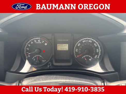 Used 2017 Toyota Tacoma SR w/ Tow Package AWD/4WD image 18