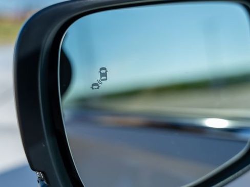 Used 2025 Honda Pilot EX-L image 28