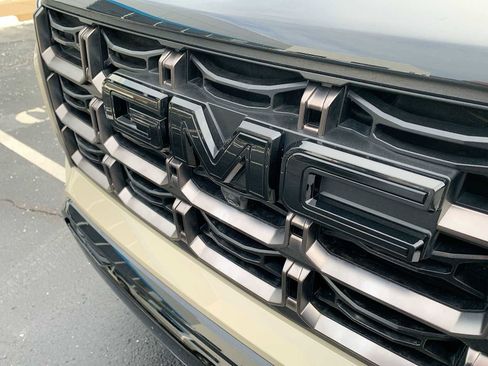 Certified 2024 GMC Canyon AT4X image 31