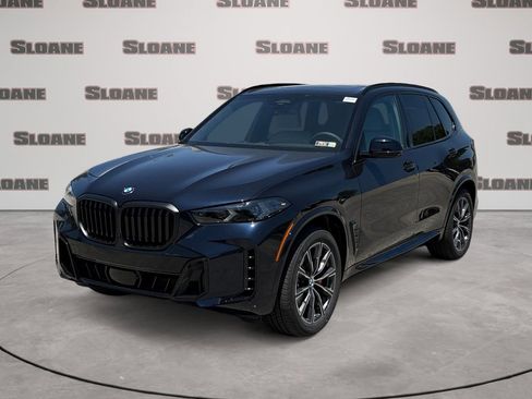 New 2026 BMW X5 xDrive40i w/ M Sport Package AWD/4WD image 1