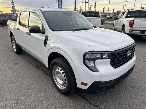 New 2026 Ford Maverick XL image 3