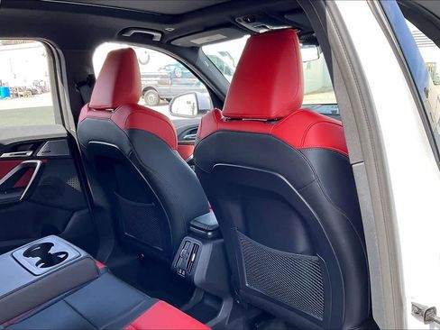 Used 2024 BMW X1 xDrive28i w/ Premium Package image 20