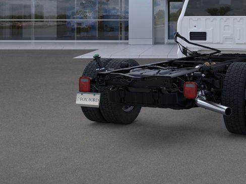 New 2025 Ford F550 4x4 Regular Cab Super Duty image 21