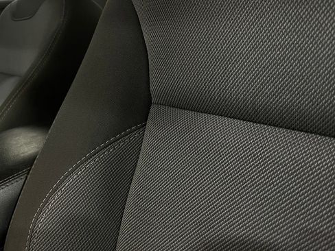 Used 2018 Dodge Charger SXT w/ Blacktop Package RWD image 15