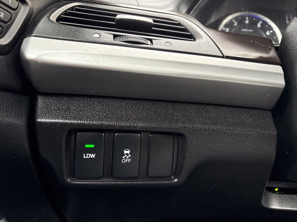 Used 2013 Honda Crosstour EX-L image 33