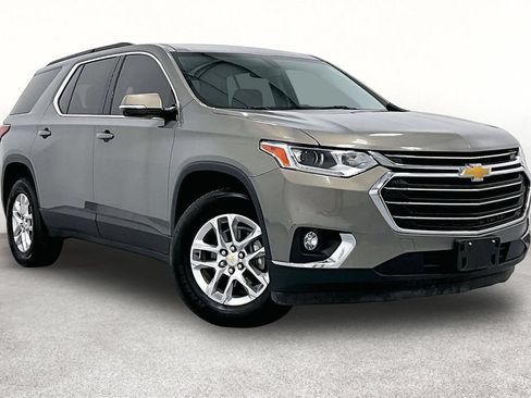 Used 2019 Chevrolet Traverse LT FWD image 1