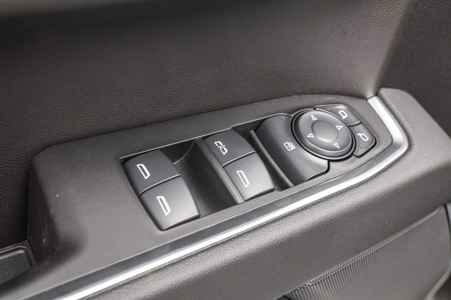 New 2025 Chevrolet Silverado 1500 LT AWD/4WD image 34