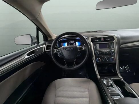 Used 2017 Ford Fusion S FWD image 10