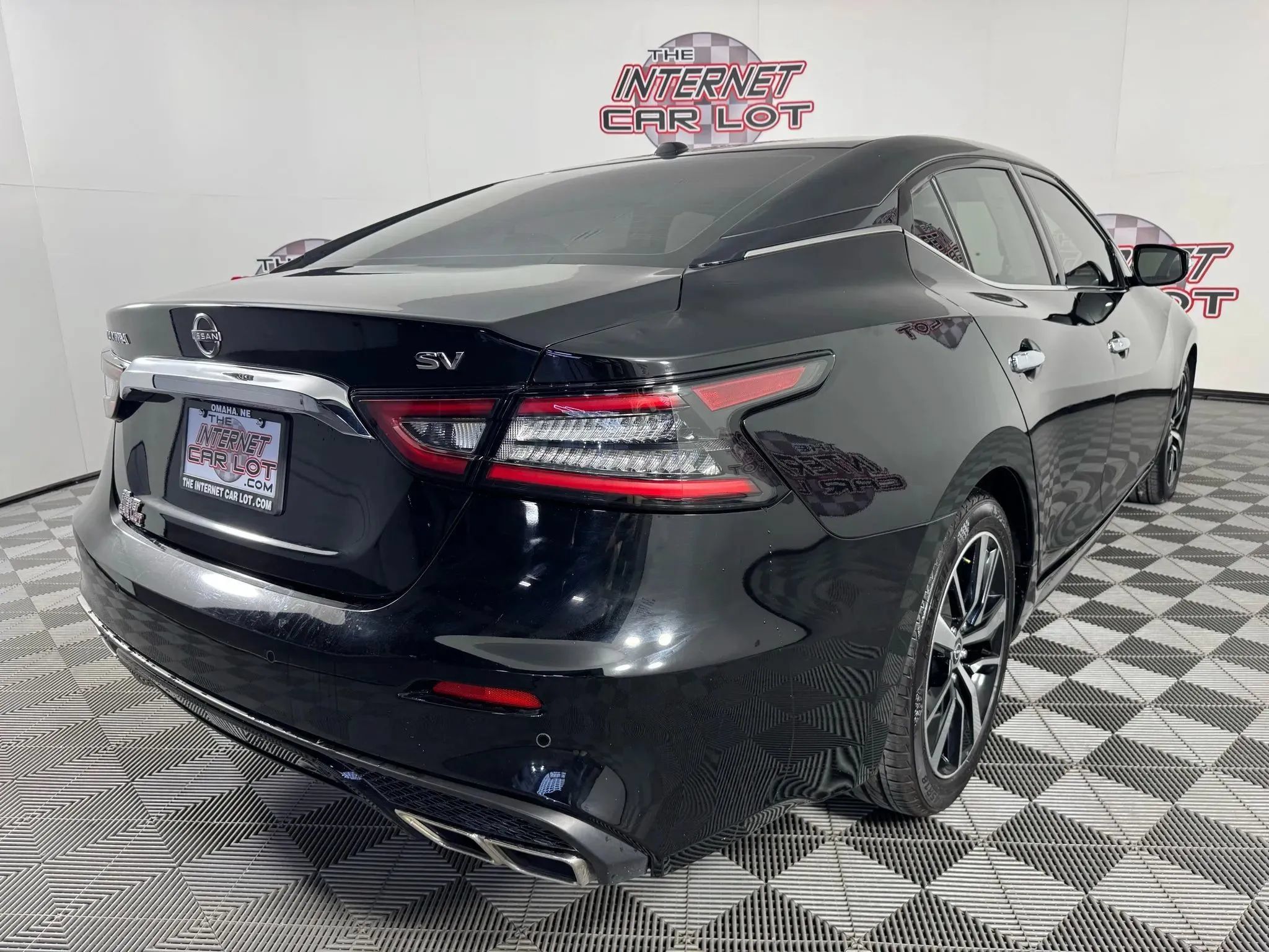 Used 2023 Nissan Maxima SV w/ Floor Mat Group FWD image 28
