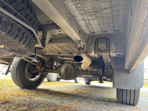 Used 2010 Freightliner Sprinter 2500 image 21