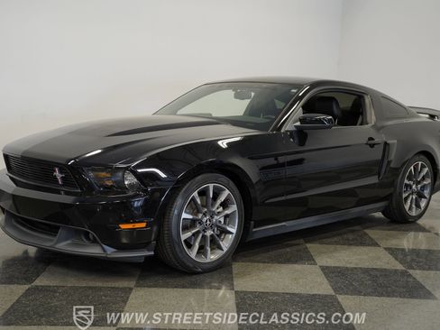 Used 2012 Ford Mustang GT Premium RWD image 6