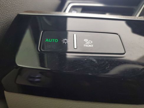 Used 2024 Audi Q8 e-tron Premium Plus w/ Premium Plus Package AWD/4WD image 34