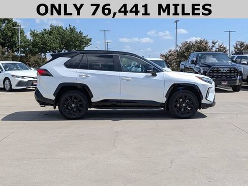Used 2023 Toyota RAV4 XSE AWD/4WD image 4