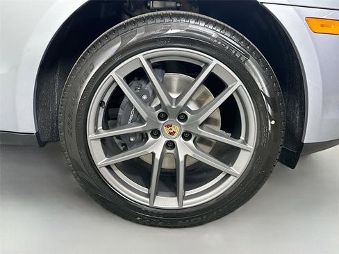 Used 2026 Porsche Macan Turbo AWD/4WD image 14