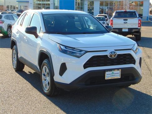 Used 2024 Toyota RAV4 LE image 9
