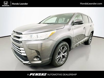 Used 2018 Toyota Highlander LE