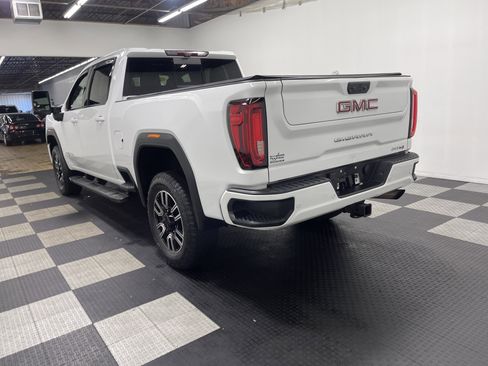 Used 2020 GMC Sierra 2500 AT4 w/ AT4 Premium Package image 2