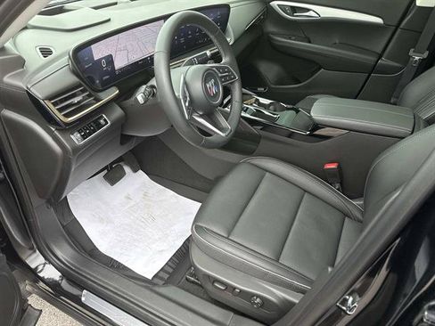 Used 2024 Buick Envision Avenir AWD/4WD image 14