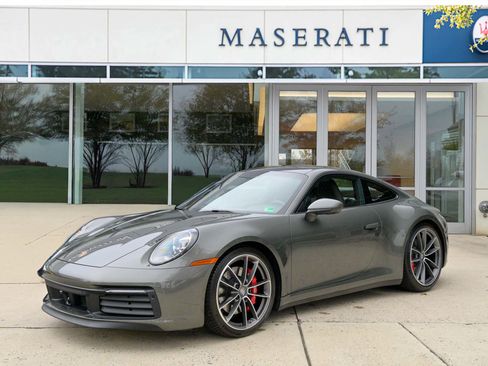 Used 2020 Porsche 911 Carrera 4S image 1