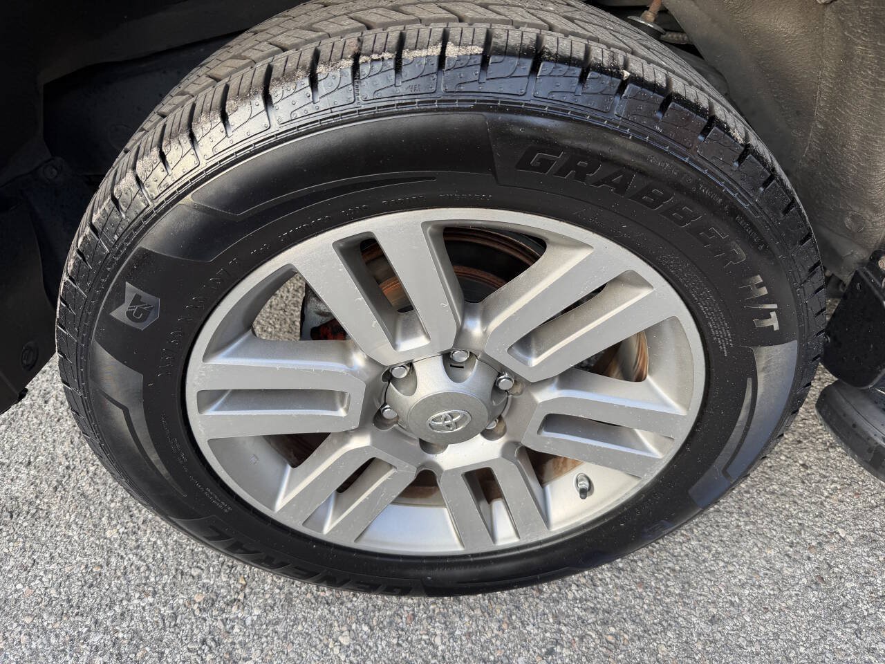 Used 2012 Toyota 4Runner Limited RWD image 4