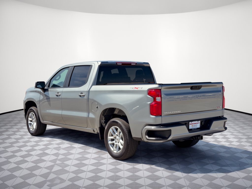 Used 2026 Chevrolet Silverado 1500 RST AWD/4WD image 3