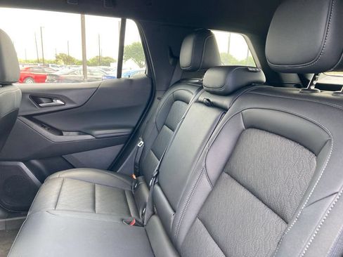 Used 2026 Chevrolet Equinox LT w/ Convenience Package II FWD image 10